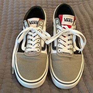Vans low top trainer sneakers